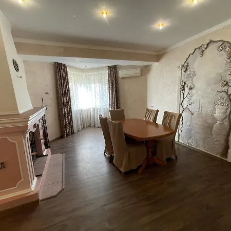 3-room Apartment, 6 Guests, Arcadia, Ocean Odessa